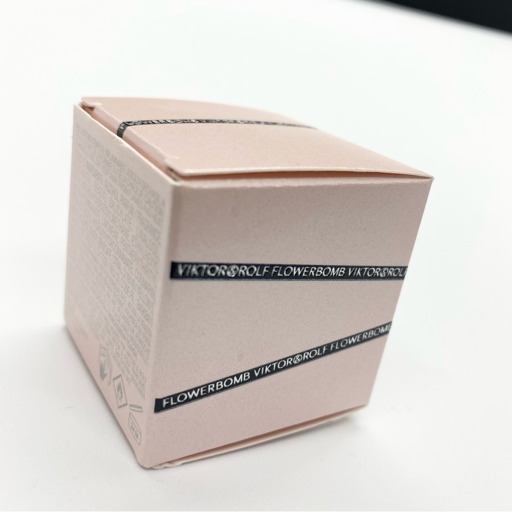 Viktor & Rolf Flowerbomb mini - Picture 4 of 4